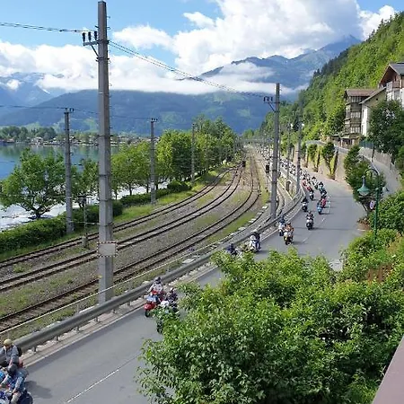 Quarto em Acomodações Particulares Harrer Zell am See